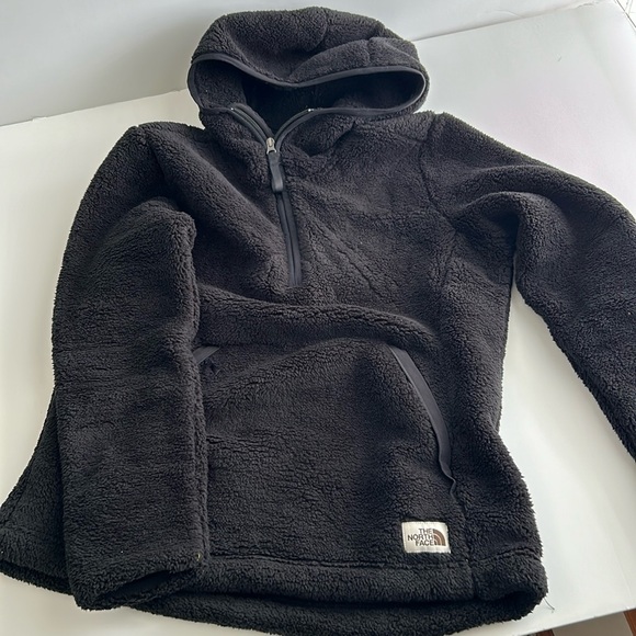 The North Face Sweaters - Black north face Sherpa sweatshirt